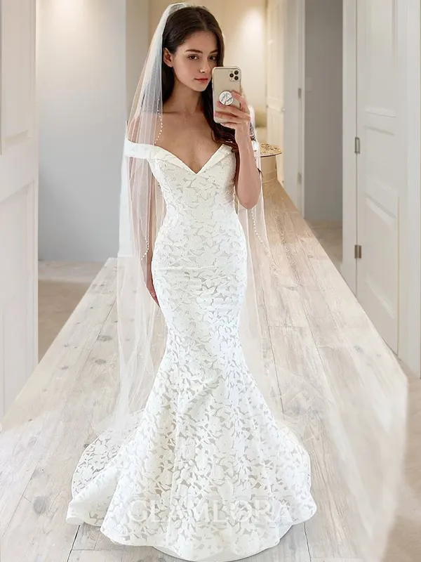 Trumpet/Mermaid Off-the-Shoulder Sleeveless Glamorous Sweep Train Lace Wedding Dress With Applique