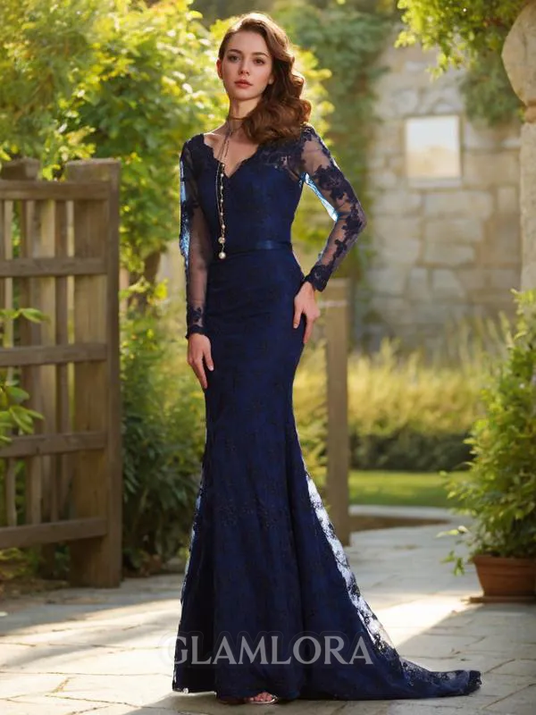 Trumpet/Mermaid V-Neck Graceful Long Sleeves Sweep Train Lace Dress With Applique