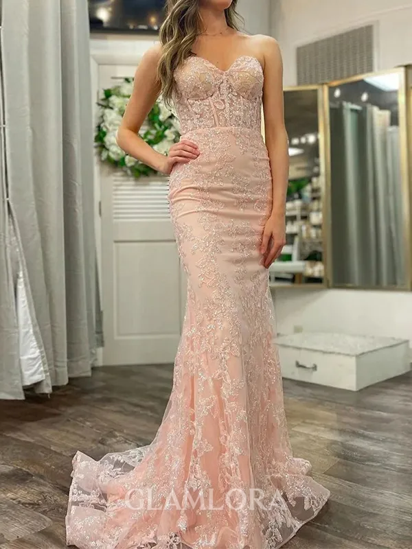 Fashion-forward Sheath Sweetheart Appliques Lace Court Train Lace Corset Dress