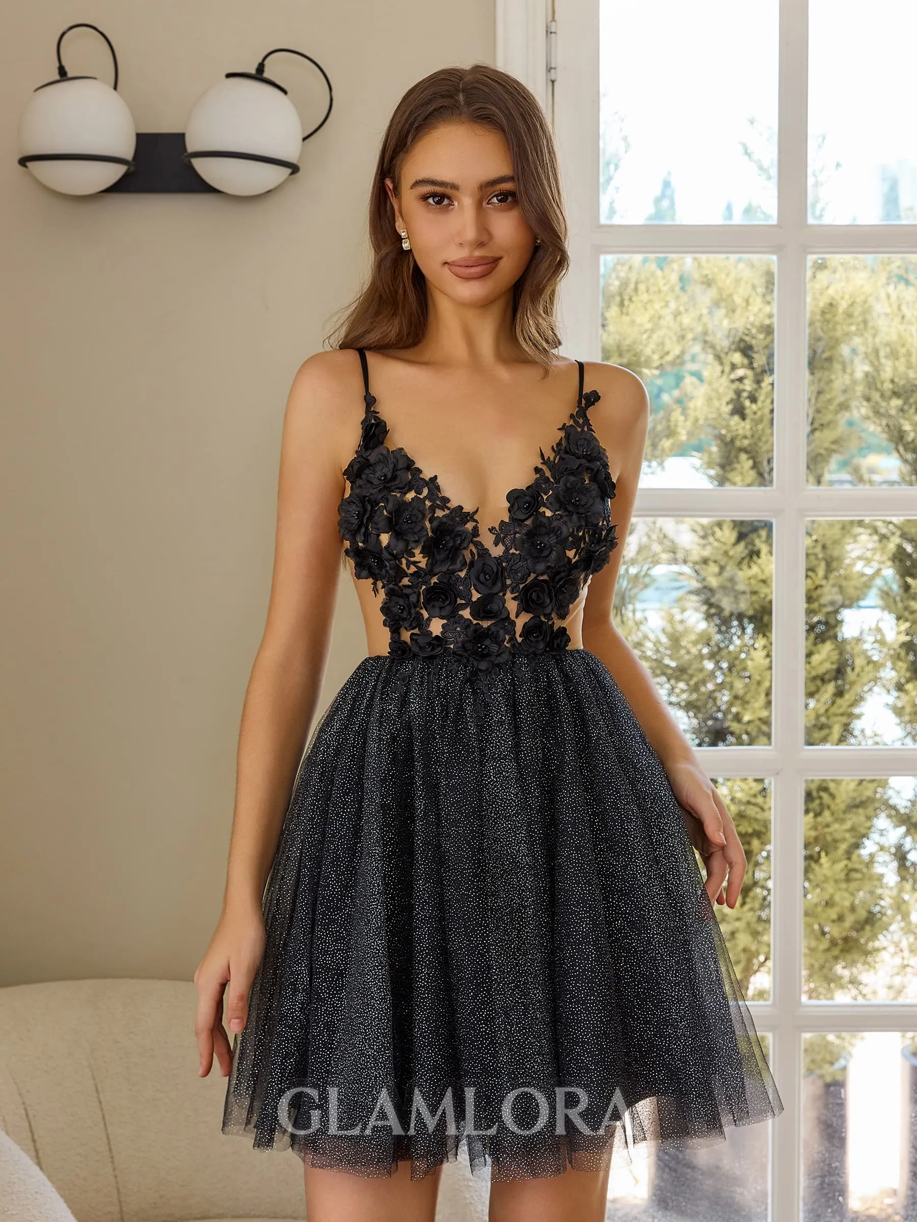 Splendid A-line V-Neck Appliques Lace Short/Mini Tulle Corset Dress
