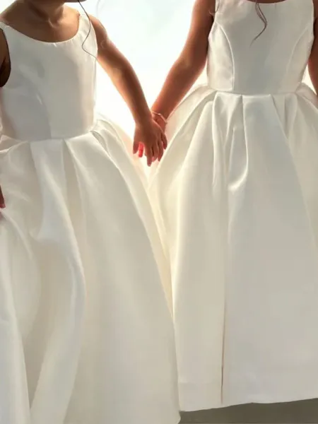 Dainty A-Line Scoop Bowknot...