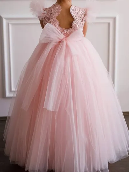 Angelic Ball-Gown Scoop...