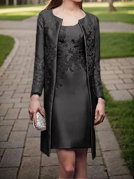 Sheath/Column Chic Scoop...