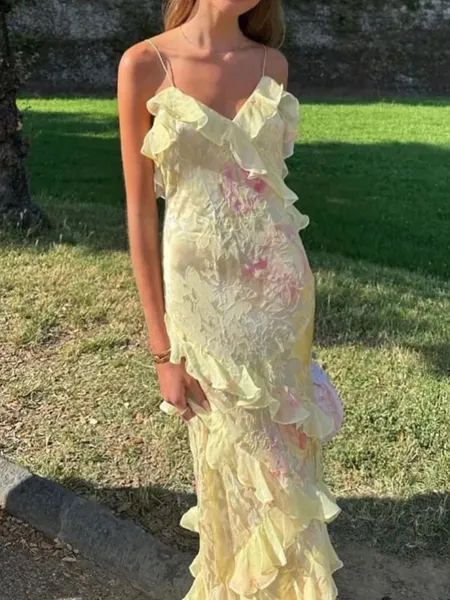 Charming Sheath Spaghetti...