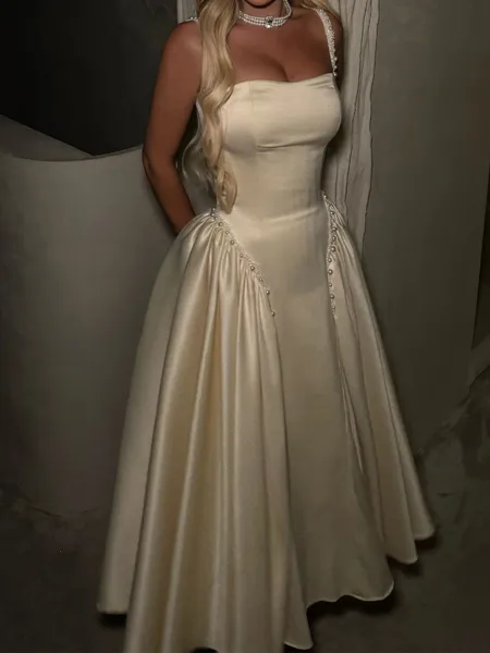 Enchanting A-Line Square...