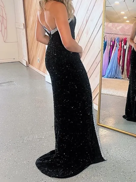 Gorgeous Sheath V-Neck...