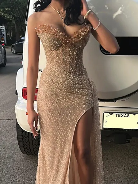 Stunning Sheath Sweetheart...