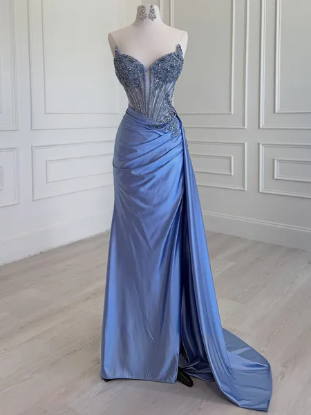 Delicate Sheath Sweetheart...