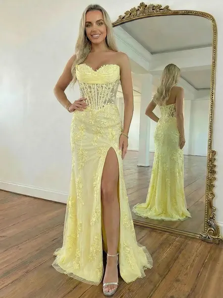 Hermosos Sheath Sweetheart...