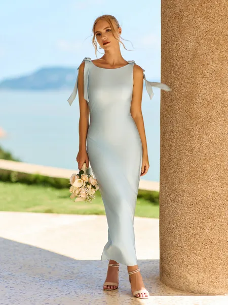 Luxurious Sheath Scoop Bow...