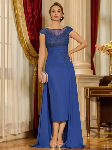 Tasteful A-line Scoop Short...