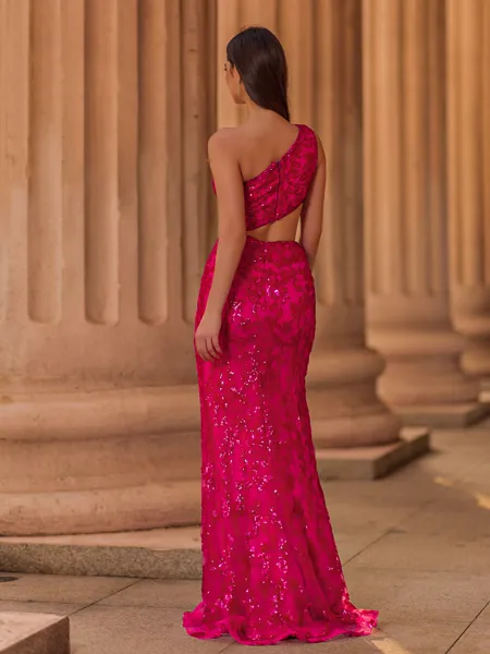 Unforgettable Sheath...