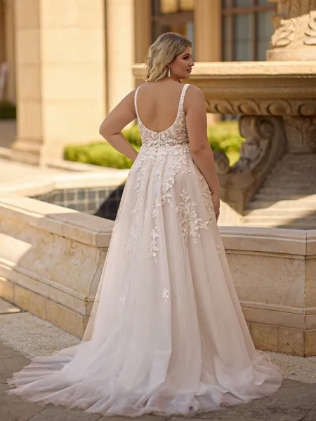 Breathtaking A-line V-Neck...