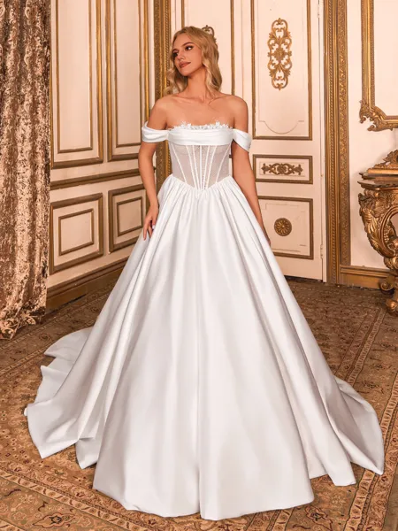 Splendiferous Ball-Gown...