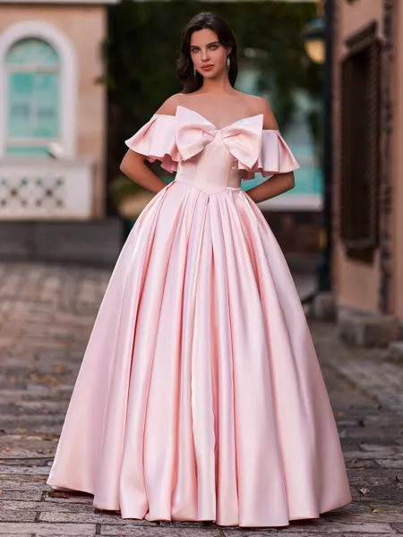 Stunning Ball-Gown...
