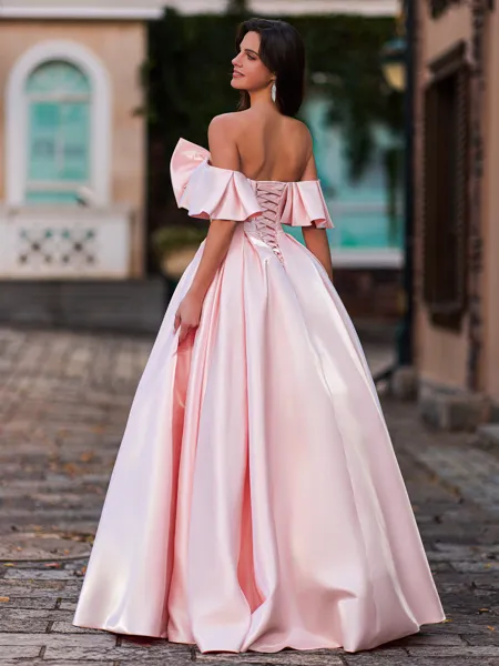 Stunning Ball-Gown...