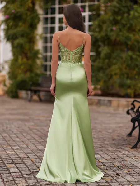 Hot Sheath V-Neck Appliques...