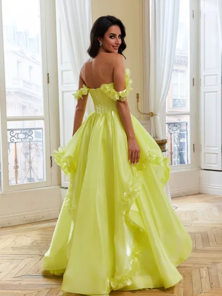 Show-stopping A-Line...