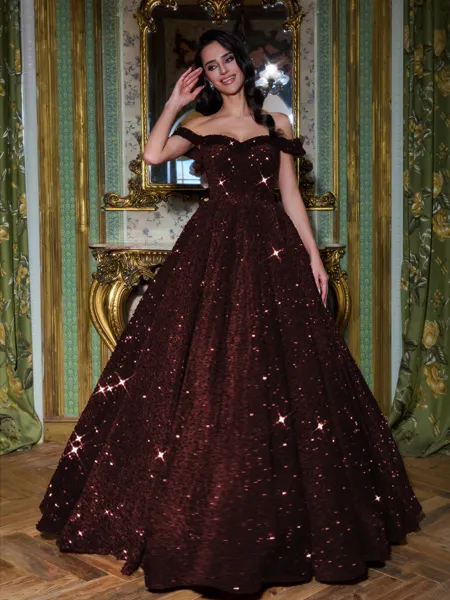 Glamorous Ball-Gown...