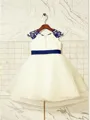 Angelic A-line Princess Scoop Sleeveless Tea-Length Tulle Flower Girl Dress With Applique